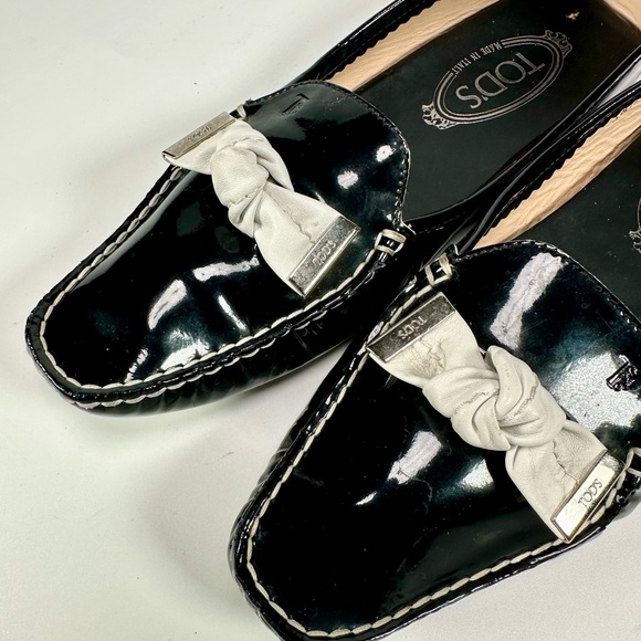 Tod's Women's Bilbao Black Patent Leather Loafers - Picture 3 of 12